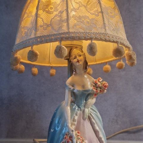 Vintage kitsch bordlampe