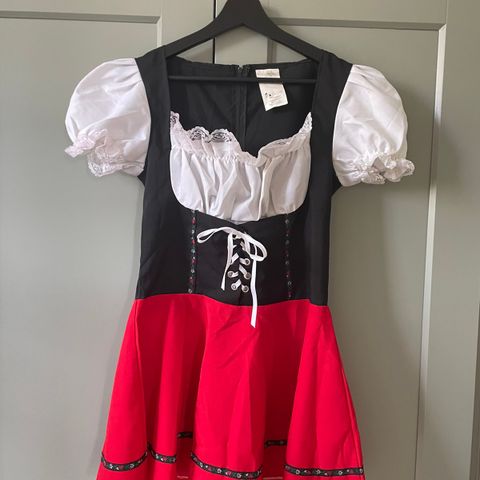 Dirndl | Oktoberfestkostyme | Bluse inkludert |  Str 36