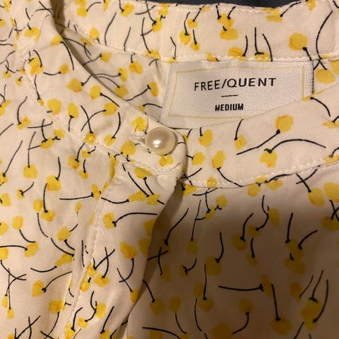 Bluse fra Freequent, str M