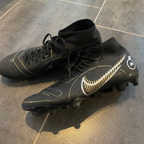 Fotballsko Nike - str 41 Som nye!