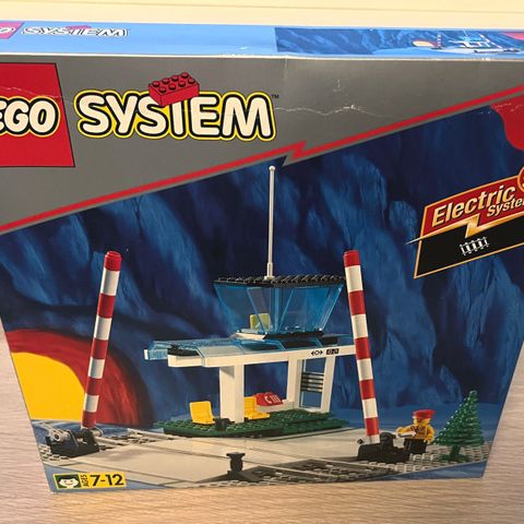 LEGO 4532: Manual Level Crossing fra 1996 - uåpnet