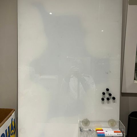 tavle board i glass og magnetisk