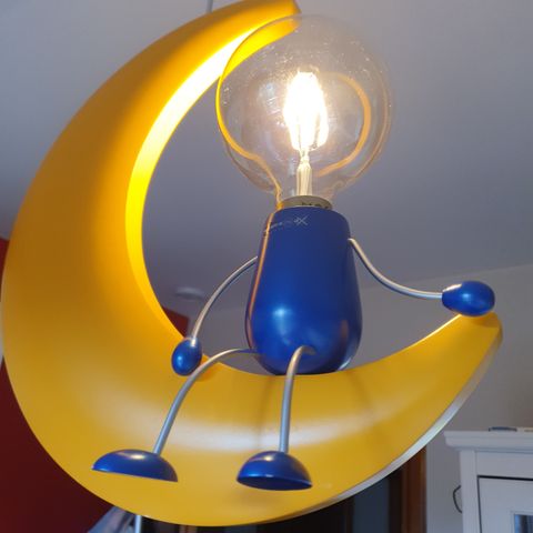 Vakkert lampe til barnerommet
