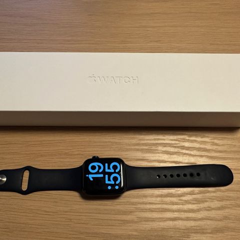 Apple Watch Series 6 | 44mm | Cellular | Blue aluminium | Deep blue sport band