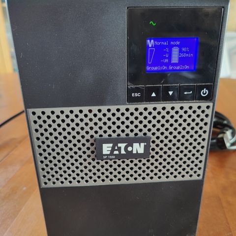 EATON UPS 5P 1550 Tower Rack