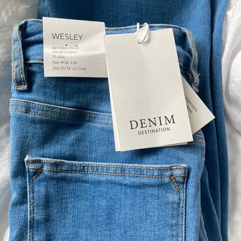 Ubrukt jeans fra Denim Destination