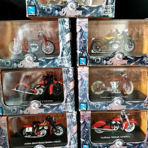 Indian Motorcycles 1/32 Scale Diecast Models - 7 Piece Set