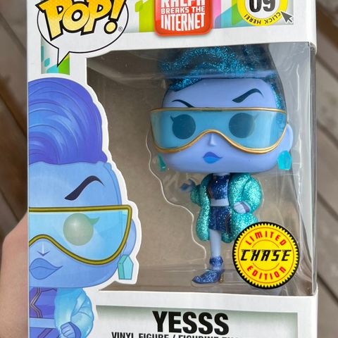 Funko Pop! Yesss (Glitter Chase) | Disney Ralph Breaks The Internet (09)