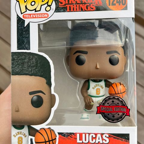 Funko Pop! Lucas (Hawkins Basketball Uniform) | Stranger Things (1246) SE Excl.