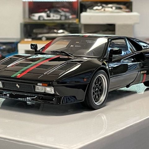 GT-Spirit - Ferrari 288 GTO - 1984 modell - sort lakk - Limited Edition - 1:18