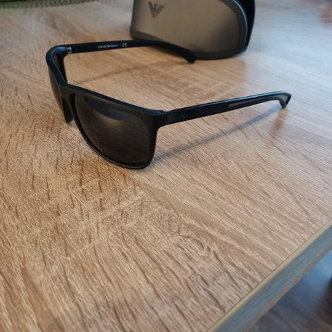 Armani solbrille