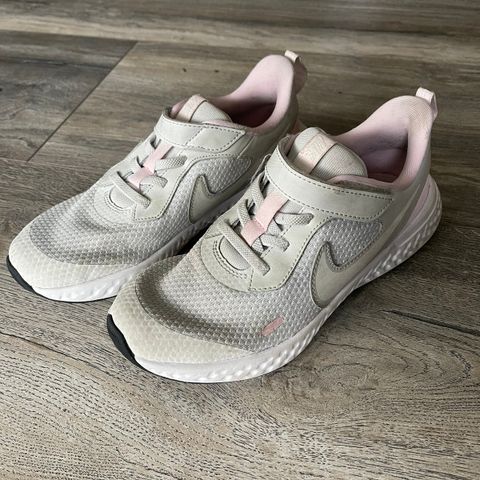 nike sko 35