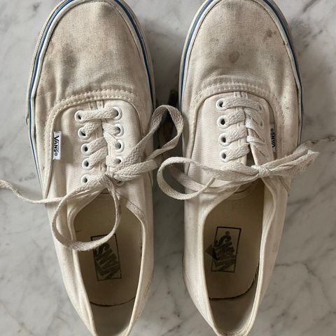 Vans Authentic str. 40