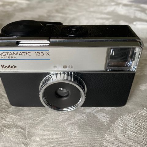 Kompakt kamera fra 1970 tallet: Kodak Instamatic 133-X