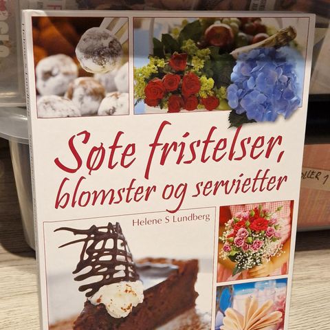 Søte fristelser,  blomster og servietter