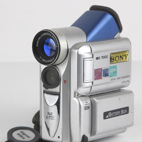 Mini DV-kamera kjøpes