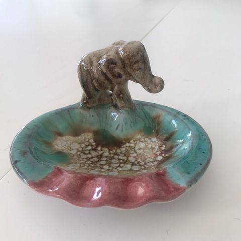 Skål med elefant retro vintage