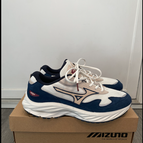 Mizuno Wave Rider ß Beige 42