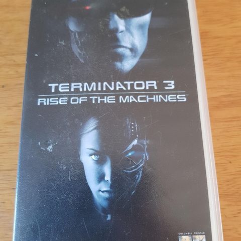 Terminator 3 med Arnold Schwarzenegger vhs