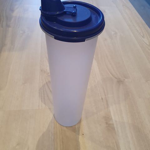 Tupperware oljedispenser