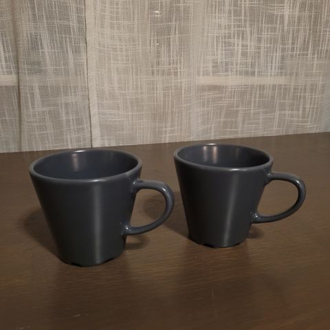 2 små kaffekopper