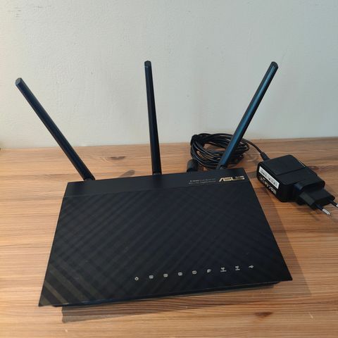 Asus RT-AC66U Gigabit Router