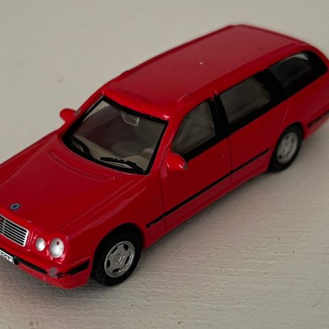 Meget pen Hongwell Mercedes Benz 300 T Matchbox størrelse