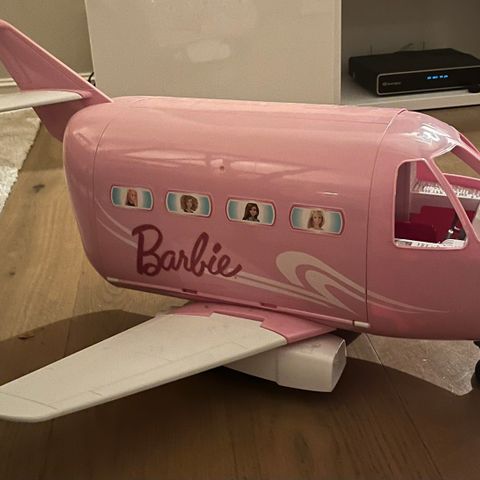 Barbie fly