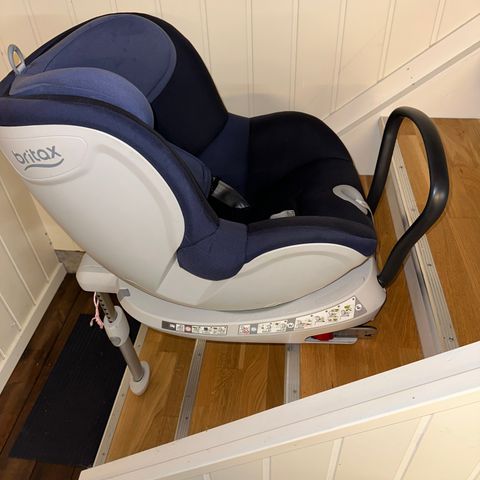 Britax Römer Dualfix 0-18kg