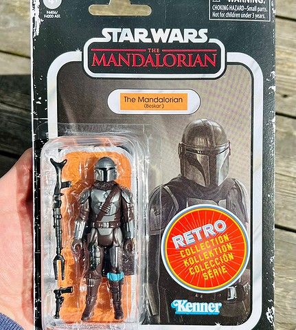 The Mandalorian (Beskar) Star Wars Retro Collection | 3.75-Inch-Scale