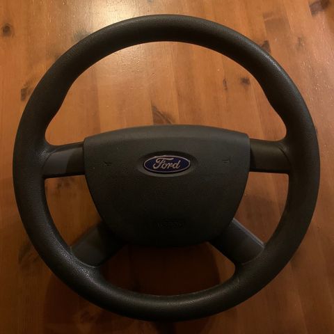 Ratt med airbag til Ford focus mk2