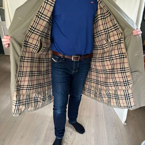 Vintage Burberry London trenchcoat