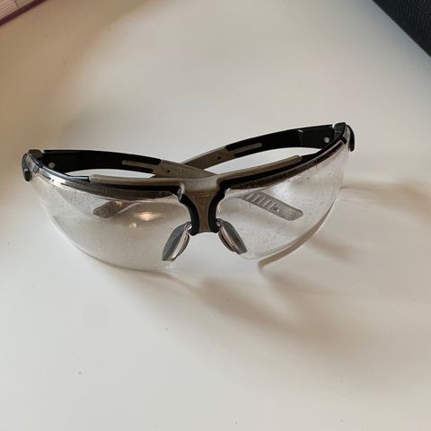Vernebriller