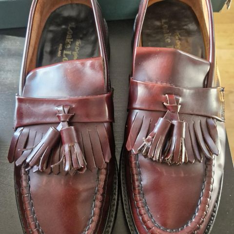 Loake Loafers Brighton Burgundy. UK 7.