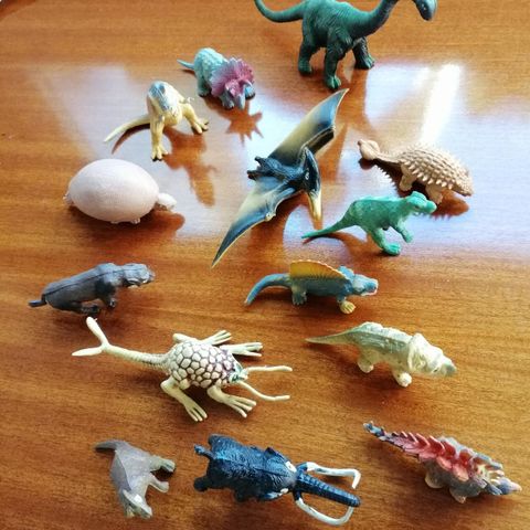 18 små dinosaurer/fantasi