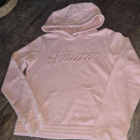 Hollister hettegenser