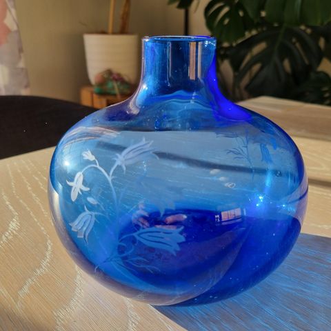Magnor blåklokke vase
