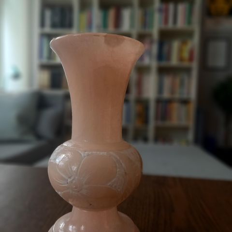 Nydelig, rosa vase – 3 for 2