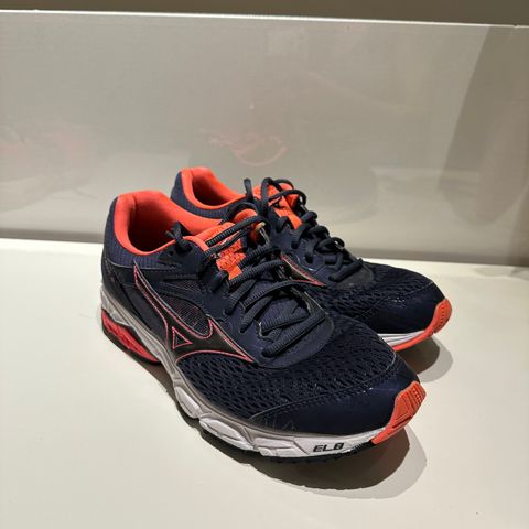 Mizuno løpesko (overpronasjon)