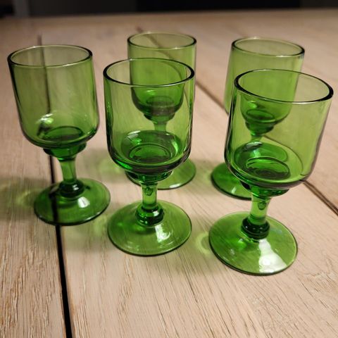 Vintage dramglass, grønne på stett fra 1970.