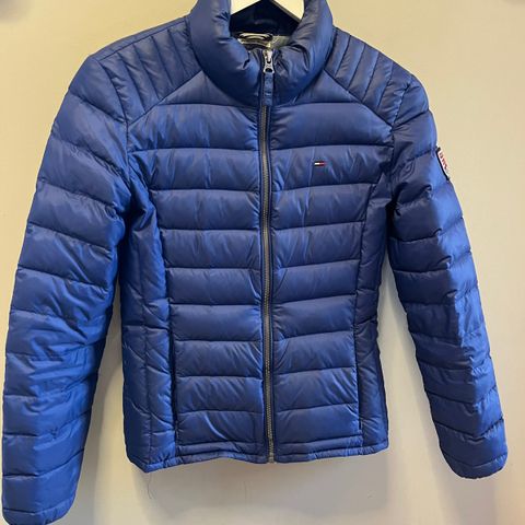 Tommy Hilfiger dunjakke tynn - liten str M (S)