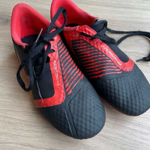 Nike Skin Phantom fotballsko str. 33