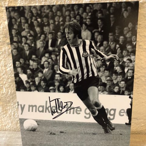 Newcastle United - Frank Clark signert 20x25cm fotografi med COA