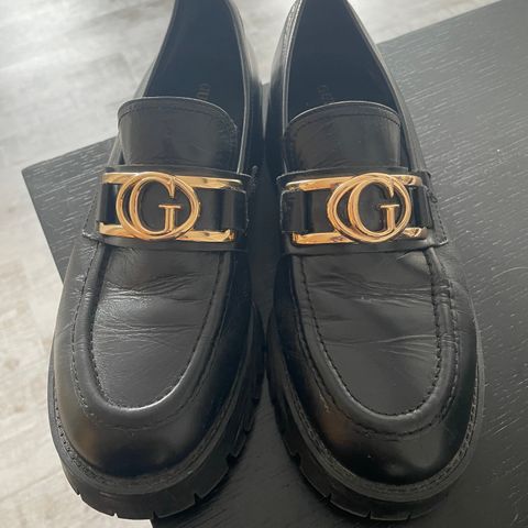 Superfine sko  Guess loafers