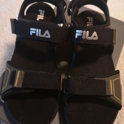 Sandaler  "FILA" Str. 37. NYE