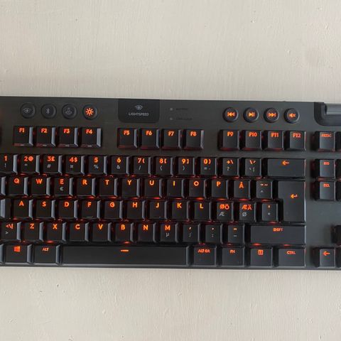 NY PRIS. G915 Logitech tastatur