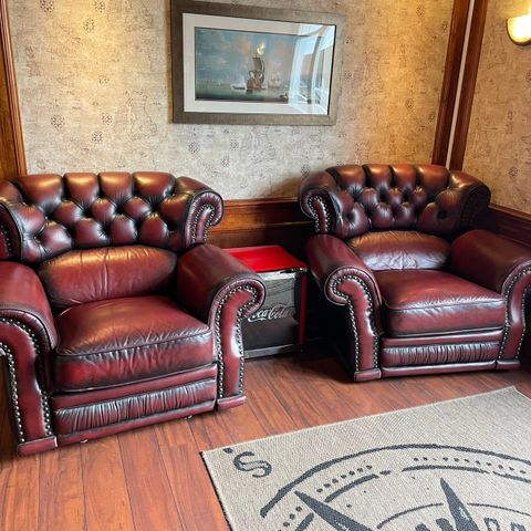 Chesterfield 2 recliners