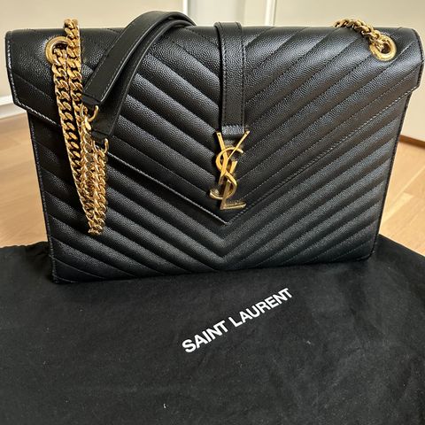 YSL Envelope Veske