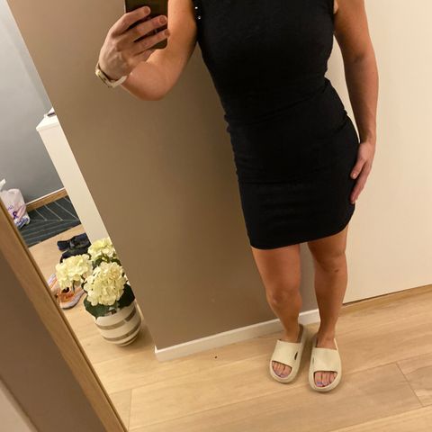 Zara trafaluc black dress (Str. S)