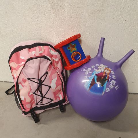 Putteboks, hoppeball og barnetelt